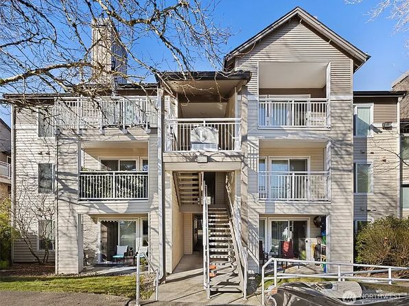 12303 Harbour Pointe Blvd UNIT U204