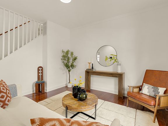 5th image of 709 16th St NE