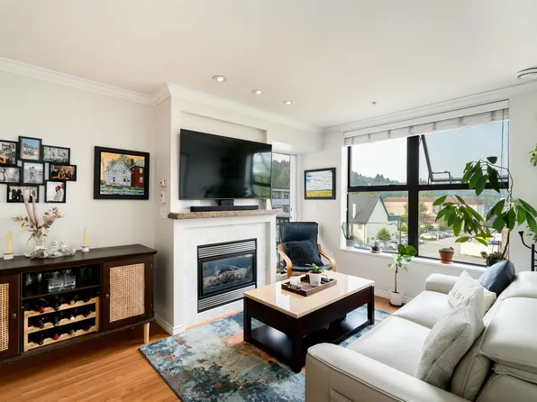 84 Grant St #4014, Pt Moody, BC V3H 2P4