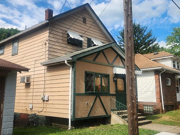 2nd image of 1202 Crescent Ave