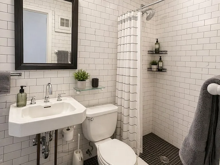 181 W 4th St #2 — Photo 9