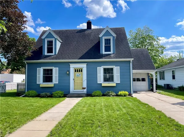 1615 Main Street, Eau Claire, WI 54701