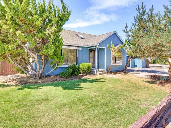 1590 S Columbus Ave, Medford, OR 97501