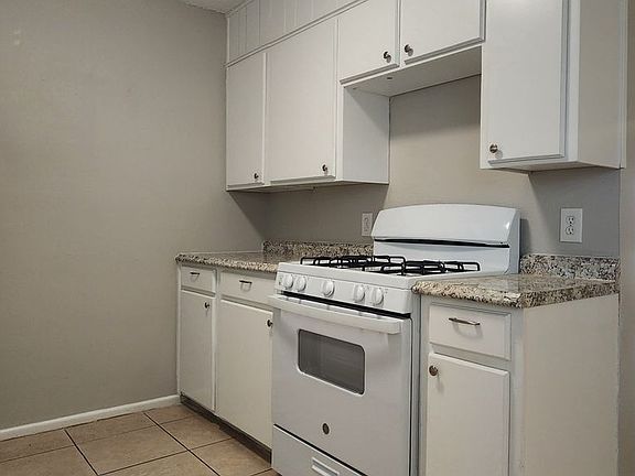5th image of 4530 Marshall St
