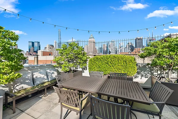 Sold by Compass | media 11