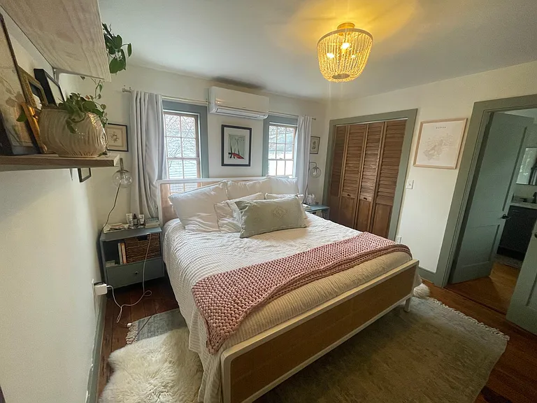 113 Line St — Photo 10