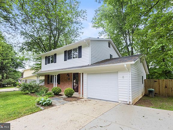 3rd image of 5080 Coleridge Dr