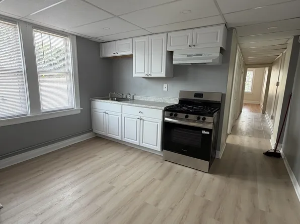 6406 27th Pl APT 17, Berwyn, IL 60402