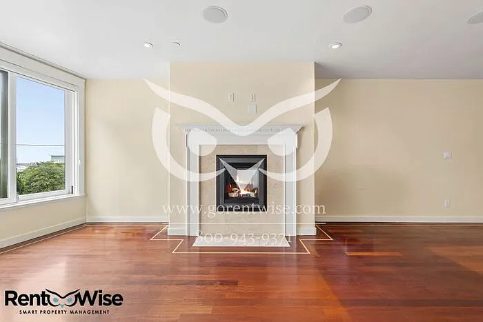 727 Moraga St — Photo 10