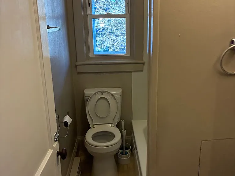 206 Lincoln Way E — Photo 16