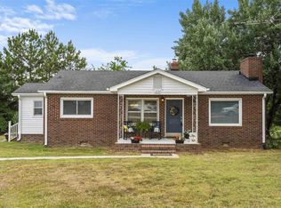 1224 Cross Anchor Rd, Woodruff, SC 29388