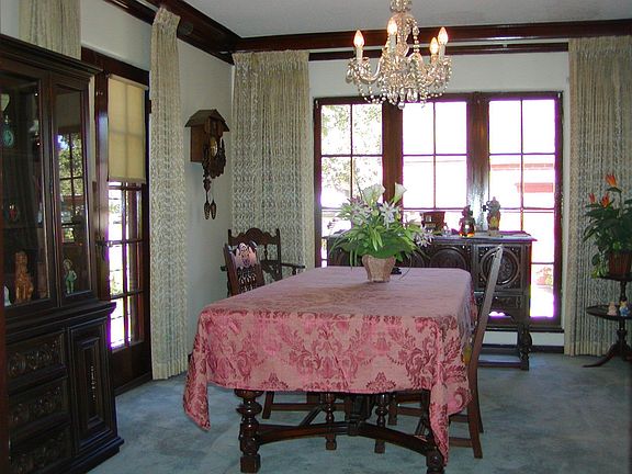 Formal Dining Room