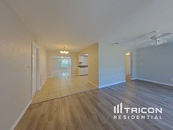 3rd image of 1840 76th Ave N