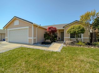 1323 Grouse Dr, Redding, CA 96003