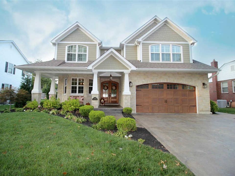 1st image of 321 Fairway Ln