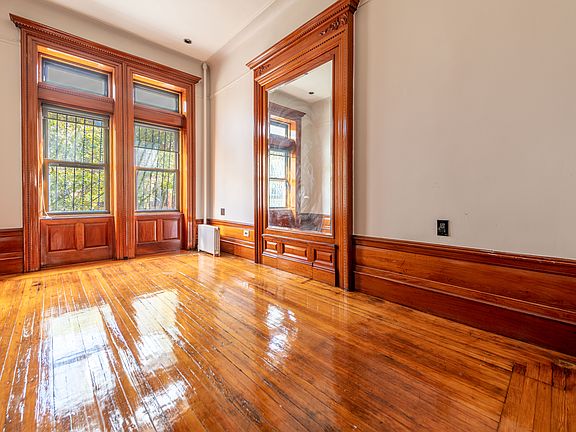 2nd image of 424 Convent Ave #2
