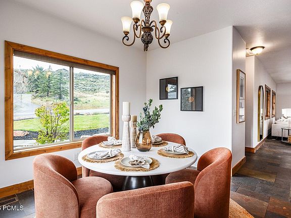 5th image of 867 Silver Sage Dr