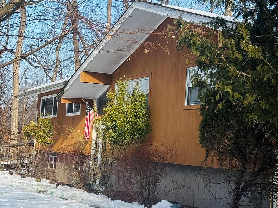1st image of 58 Babcock Lane