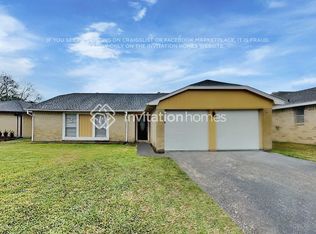 2158 Pilgrims Point Dr, Friendswood, TX 77546