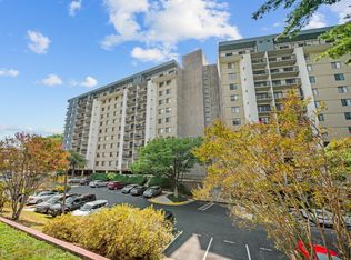 3800 Powell Ln APT 830, Falls Church, VA 22041