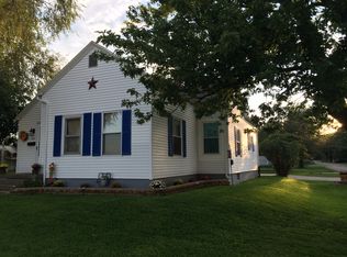 1801 S Main St, Paris, IL 61944