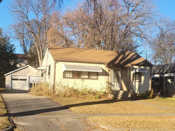 221 E Channing Ave, Fergus Falls, MN 56537