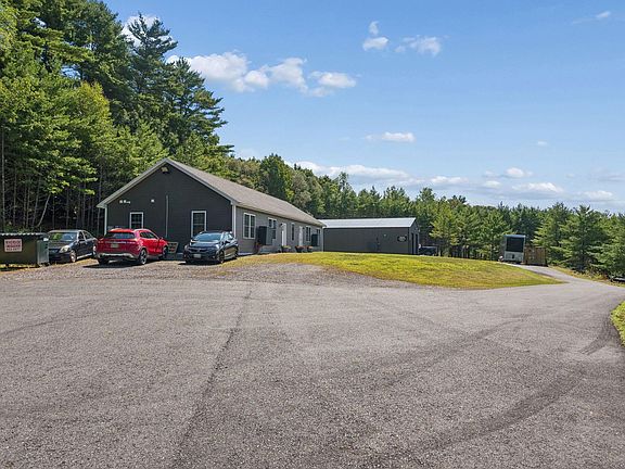 4th image of 574 River Road