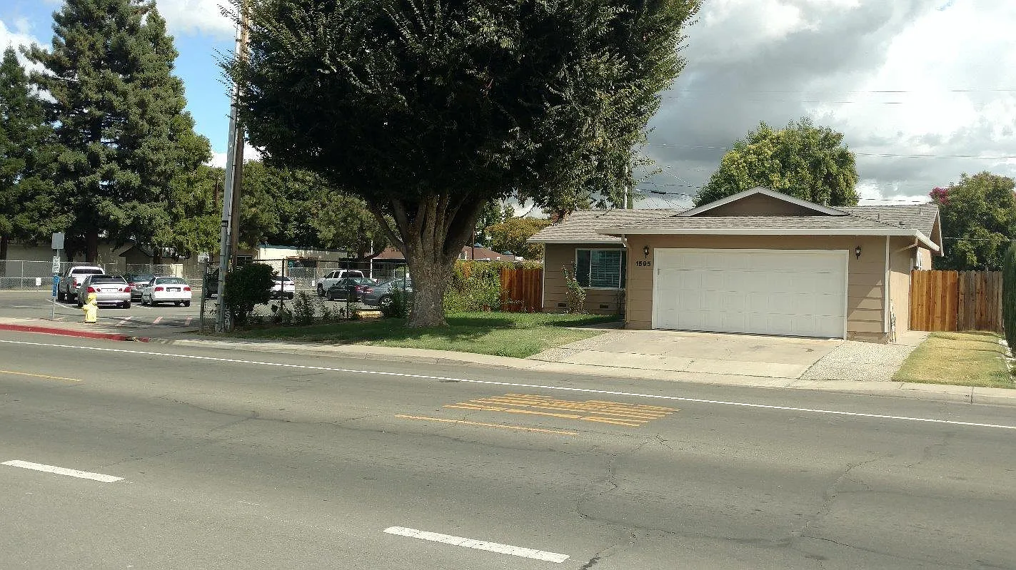 1595 Gray Ave photo 1