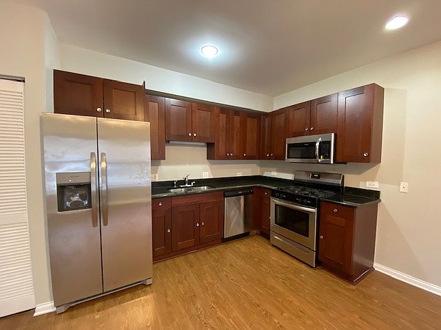 1st image of 2120 W Washington Blvd APT 105