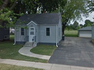 764 Stewart Ave, Elgin, IL 60120