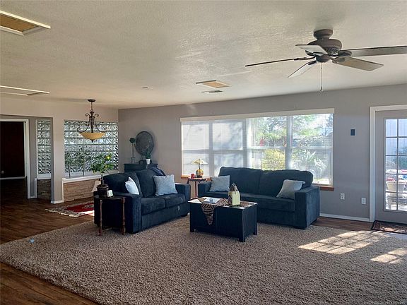 5th image of 8834 Lake View Dr