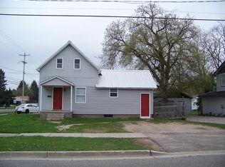 207 N Indiana Ave, Gaylord, MI 49735