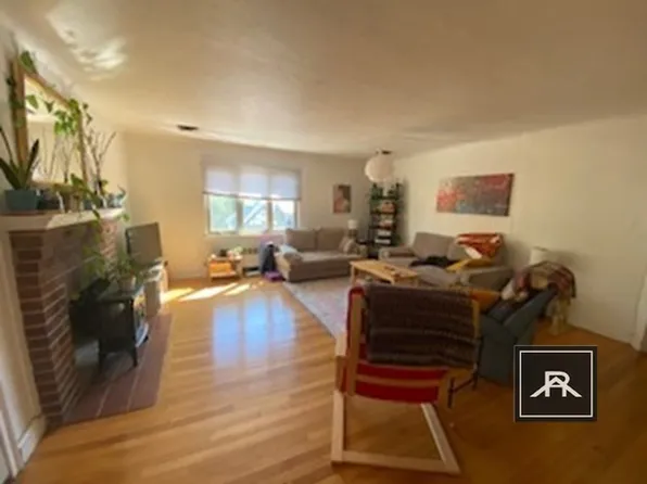275 Tappan St #2, Brookline, MA 02445