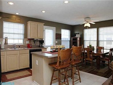 4th image of 251 Bertram Dr
