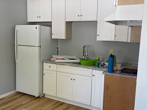 3rd image of 1156 Shirley Dr APT 1