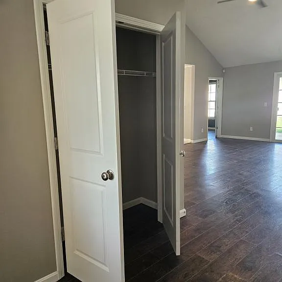 7608 Julia Dr — Photo 12