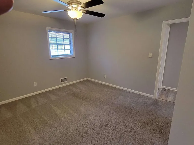 380 Glendale Rd — Photo 9