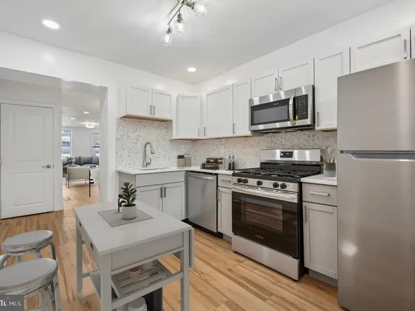 2732 W York St, Philadelphia, PA 19132