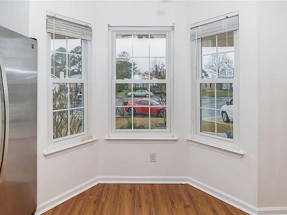 5th image of 1944 Aborfield Ct