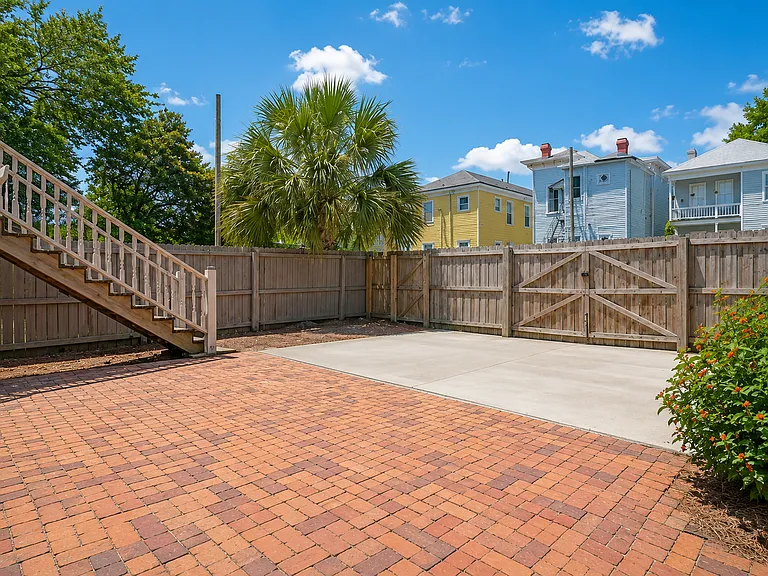 2307 Whitaker St #B — Photo 5