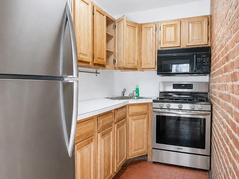 42 W 83rd St #4A — Photo 5