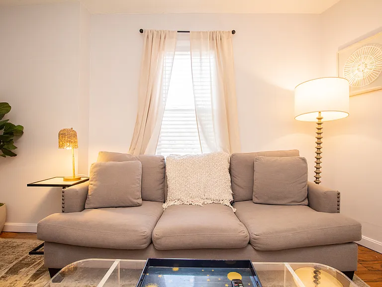 1004 Tremont St #1 — Photo 8