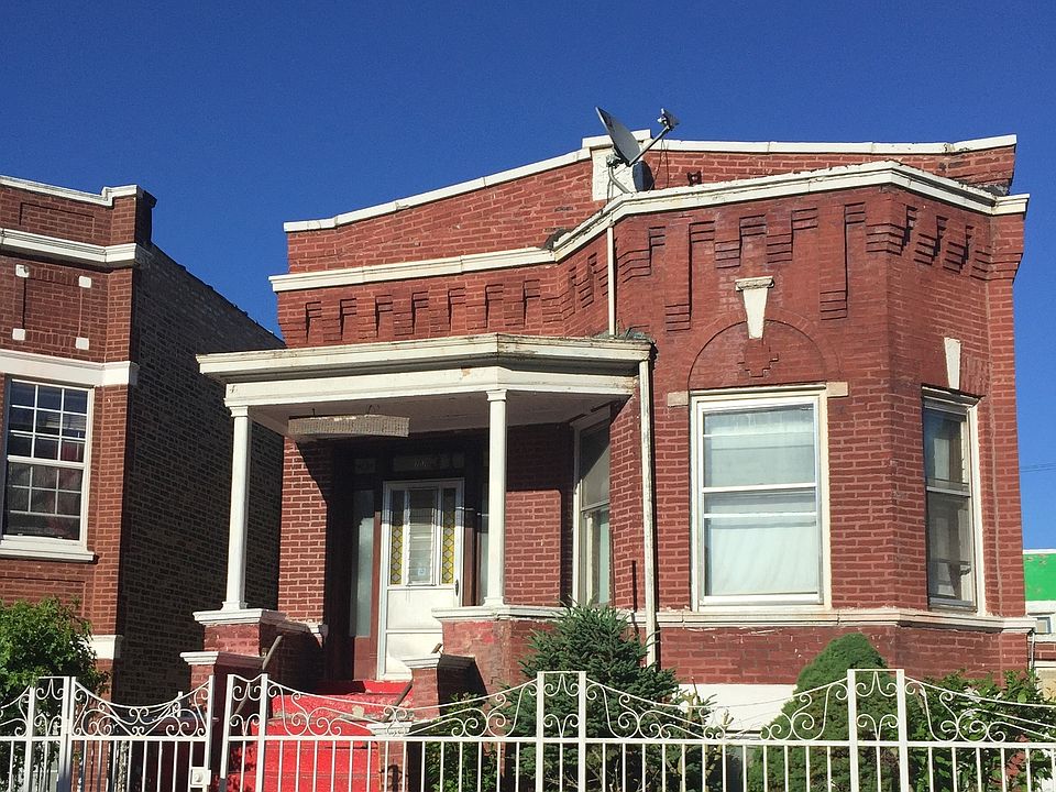 1st image of 2731 S Millard Ave
