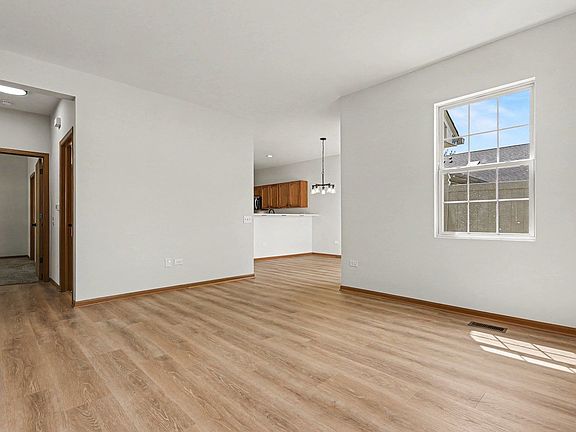 4th image of 11745 River Terrace Ln