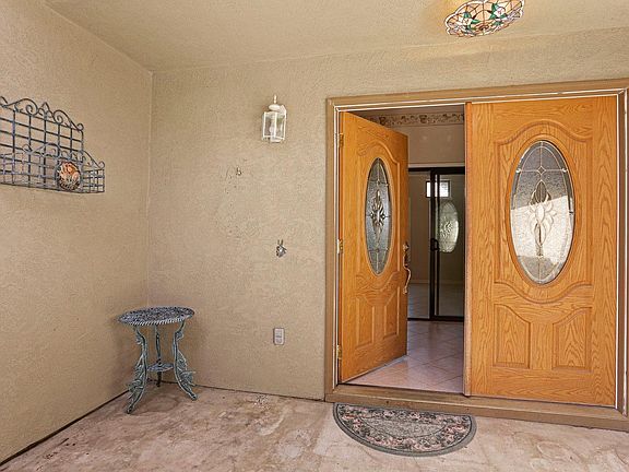 3rd image of 2473 Central Park Dr
