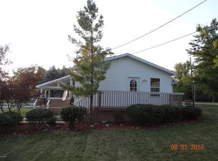 4045 W Stanton Rd, Edmore, MI 48888