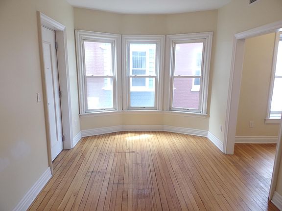 2nd image of 1110 Main St #8