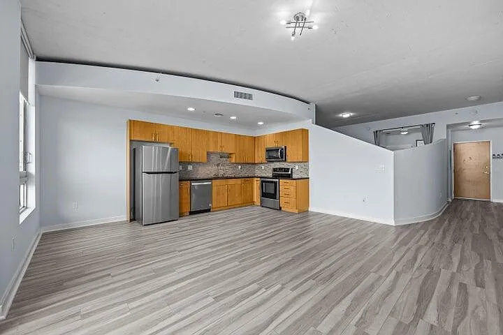 300 S Australian Ave #808 — Photo 8