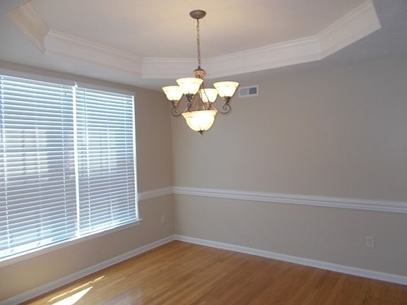 5th image of 8526 Fox Tail Ln