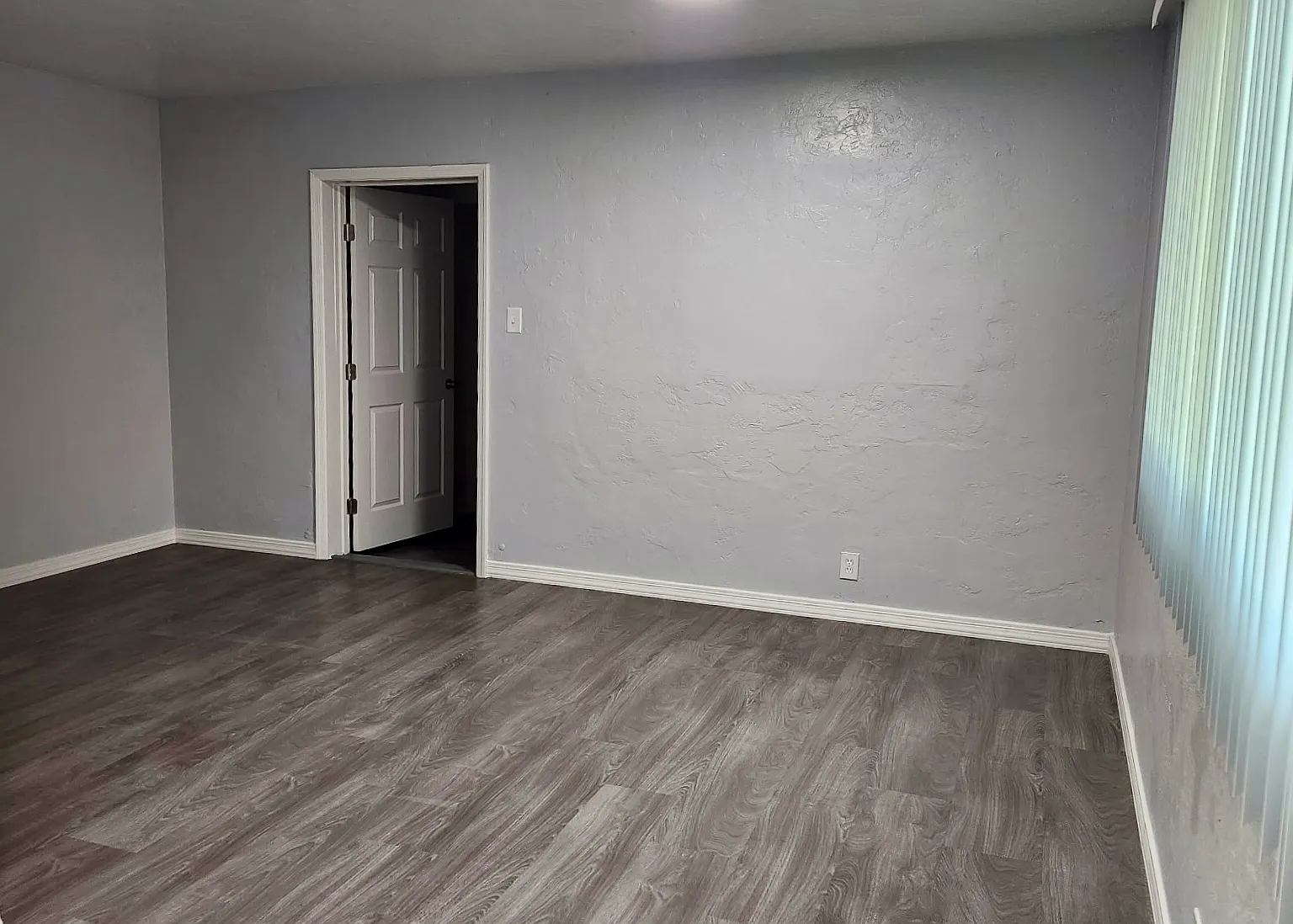7561 N. 27th Avenue - 1 — Photo 3